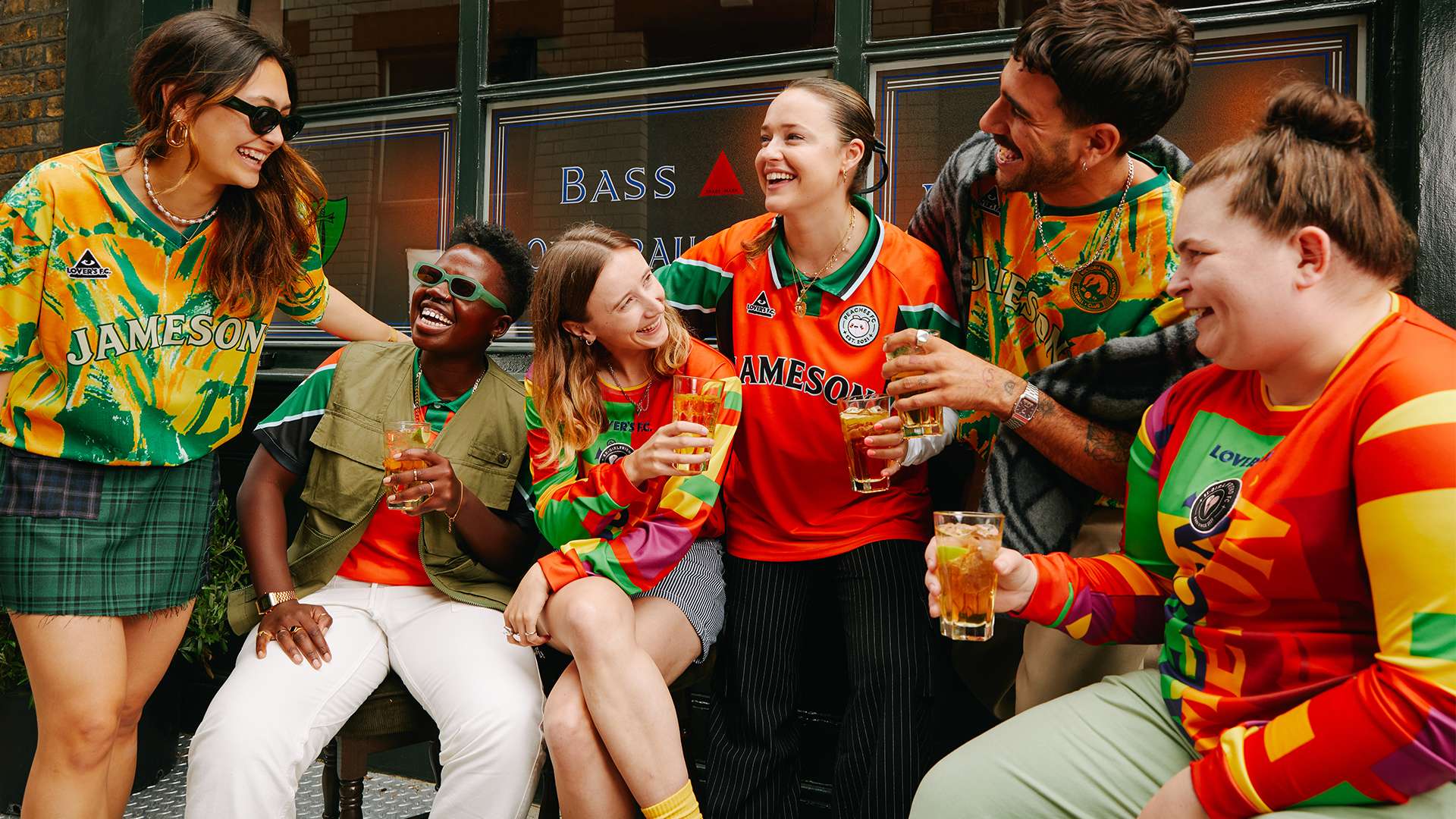 揭幕战中 揭幕战中